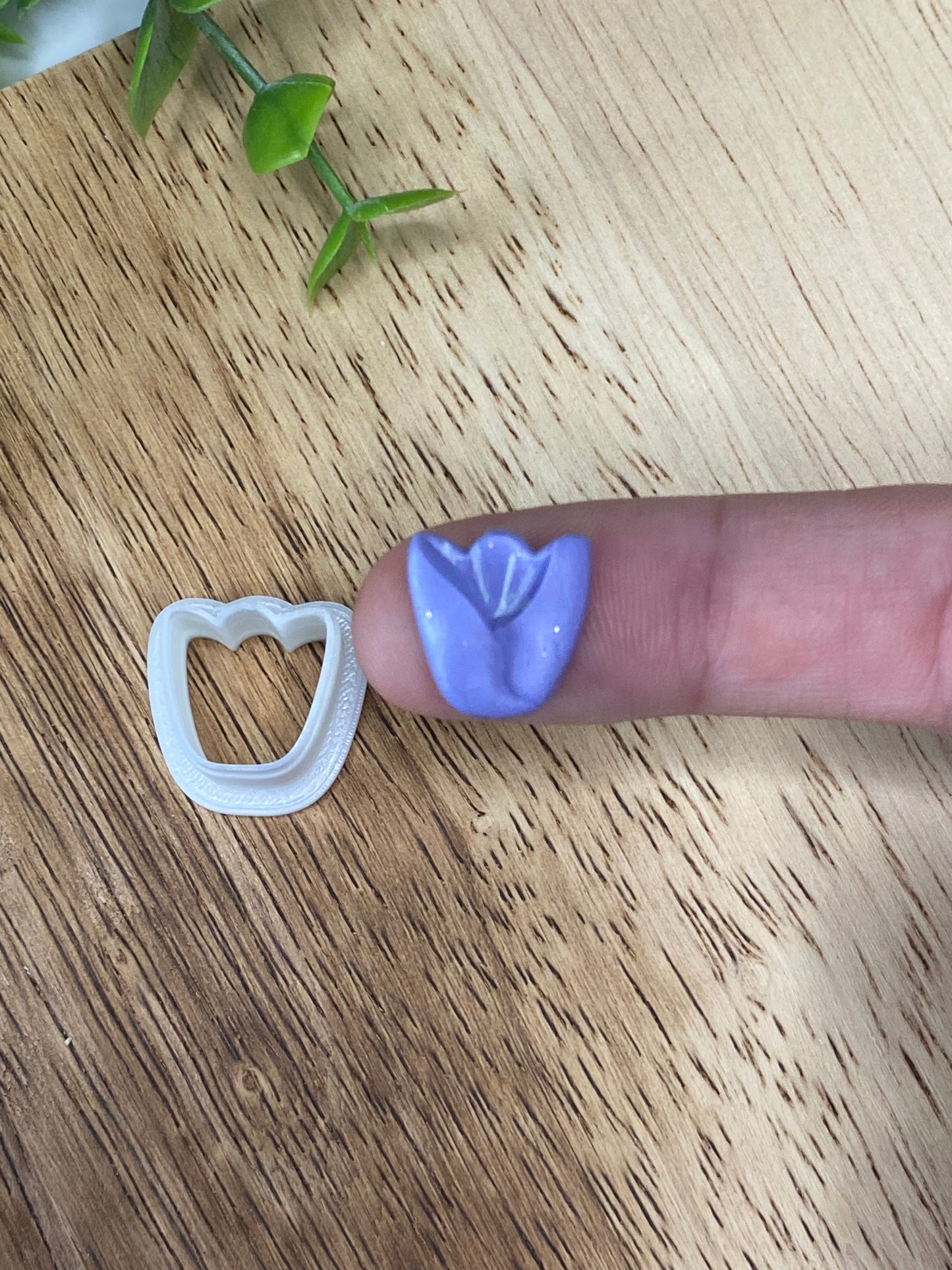Tulip Stud - Polymer Clay Cutter